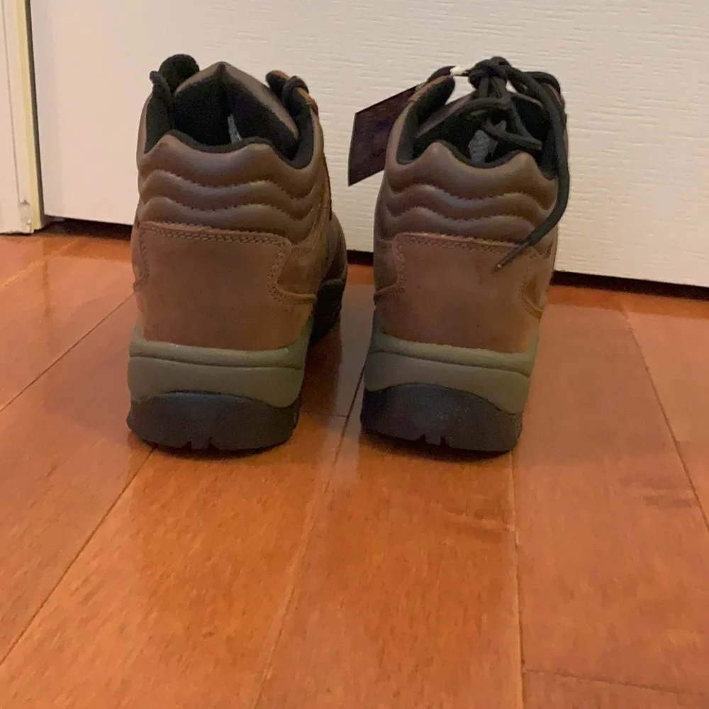 Coleman Waterproof Hiking Boots Men's Size Brown‎ NWT 7.5